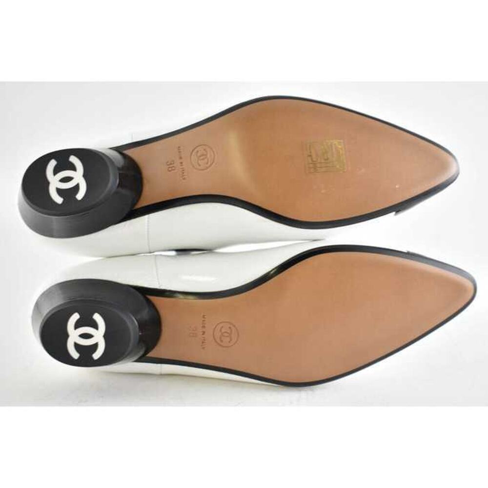 Chanel 19B White Black Leather Cone CC Logo Ankle Short Pointed Chelsea Boot 38 - Picture 11 of 11